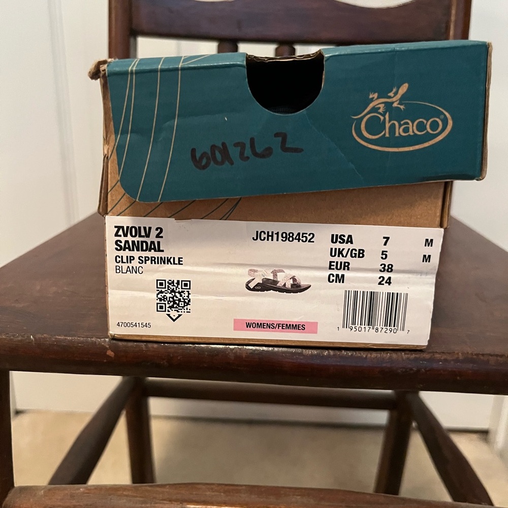 Chaco Zvolv 2 Sandal in Clip Sprinkle Blanc